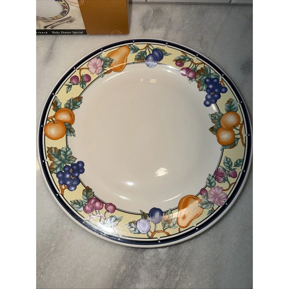 Vintage Oneida Orchard Genuine Stoneware Chop 12